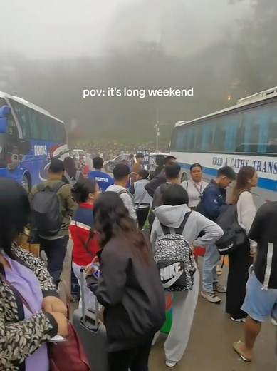 walking in baguio🌷 #longweekend #baguiofeels #baguiocity #baguio #fyp