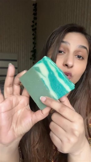 Meshaycare on Instagram: "Meshaycare marble style creamy Moringa bar target wrinkles #meshaycare #meshaycaresoap #soap #skincare #coldprocesssoap"