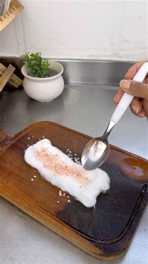 Gros sel et coton : l’astuce simple pour une maison toujours parfumée ! | Conseils Pratiques