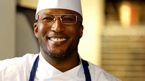 With a deep passion for food and teaching, Rob Rainford has proudly demonstrated his incredible recipes and cooking techniques in 64 different countries! Learn a little bit about your fellow Hakim customer in another edition of our Life Through My Eyes series! 👓🧑‍🍳 More Life Through My Eyes: http://ow.ly/8RbS30s7ATi | Hakim Optical