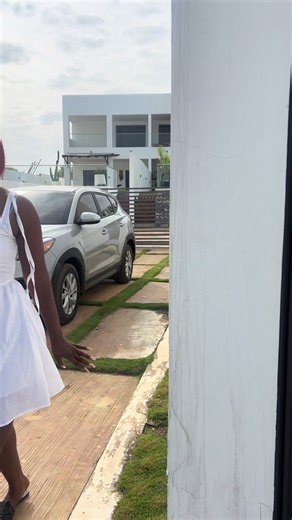 Exploring Villa Living: Comfort and Luxury Explained