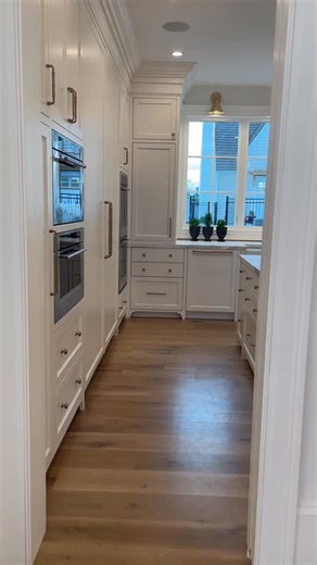 5.2K views · 2.4K reactions | Would you believe me if I told you this is not the main kitchen? What do you call this room? A scullery, pantry, a back kitchen, a butler’s pantry? Build + Design @cambridgehomecompany Featured in @uvparade  @buildingutah ✨follow @buildingutah for more home and design inspiration #homeinspo #pantry #scullery #beautiful | Building Utah | Facebook
