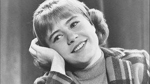 Patty Duke, Oscar-Winning Actress From ‘The Miracle Worker,’ Dies at 69