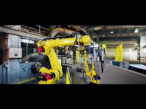 FANUC R-2000 iC 210L The Robot in action. Empowered By SimLogic - YouTube