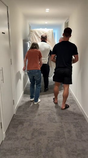 The Iconic 'Pivot' Scene from Friends