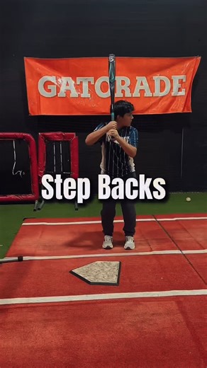 𝐃𝐫𝐢𝐥𝐥: Step Backs 𝐆𝐨𝐚𝐥: Improve front-side stability and lower-half control while helping you stay connected to the backside throughout the swing. 𝐅𝐨𝐜𝐮𝐬: Control weight shift and maintain tension in the backside as you move into the swing. It helps prevent leaking off the backside or over-extending the back leg, reinforcing balance, posture, and the rotating around a stable front side. 𝐂𝐮𝐞: “Stay anchored in your backside and rotate around a firm front leg.” #baseball #training 