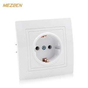 [Hot Item] French Russia Plug European Standard Grounding Schuko Socket with CE