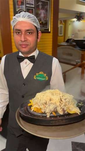 Abdul Kareem on Instagram: "30+ Years in Kuwait @orientalkwt has been serving customers for over 3 decades. Right now, they’re offering 15% OFF at their Sharq branch. Oriental is especially known for their sizzlers. Kuwait food, Kuwait restaurants, sizzlers Kuwait, Sharq restaurants, Asian food Kuwait, food deals Kuwait, combo meals, old restaurants Kuwait"