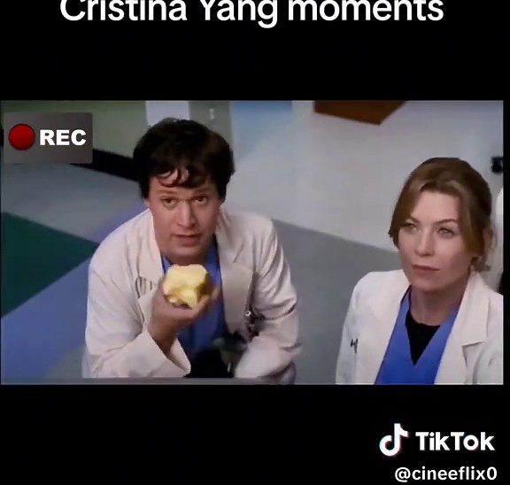 Grey's Anatomy (ou A Anatomia de Grey) é um dos dramas médicos mais longevos e bem-sucedidos da história da televisão mundial. Criada por Shonda Rhimes em 2005, a série acompanha a rotina intensa, os dilemas éticos e os relacionamentos amorosos dos cirurgiões do fictício hospital Grey Sloan Memorial (antigo Seattle Grace). #cortesdefilmes #greysanatomy #fypシ #viraltiktok #fyyyyyyyyyyyyyyyy