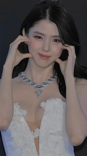 Exploring the Allure of White Aesthetic in Design