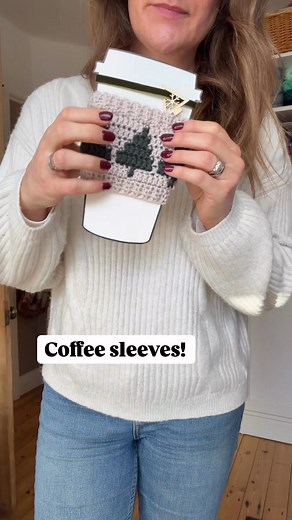 Festive Coffee Cup Sleeve Crochet Pattern now free on the blog! 🧶 | HanJan Crochet