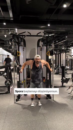 FULL BODY - Haftada 3 gün ( Pazartesi ) & ( Çarşamba ) & ( Cuma ) ( Salı ) & ( Perşembe ) & ( Cumartesi ) Şeklinde uygulayabilirsiniz . Bench press : 3 X 10 - 12 Pec deck fly : 12 X 15 Lat pulldown : 3 X 10 - 12 Reserve grip barbell row : 12 X 15 Lateral raise : 3 X 12 - 15 Smith machine shoulder press 3 X 12 - 15 Squat : 3 X 10 - 12 Lunge : 4 X 12 - 15 Pushdown : 3 X 10 - 12 Barbell curl : 3 X 12 - 15 Cable crunch : 3 X 12 - 15 Yeni başlayan arkadaşlarınla paylaşmayı unutma onlarda faydalansınl