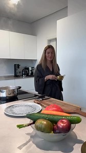 206K views · 7.1K reactions | How do you feel about eating out? 樂...