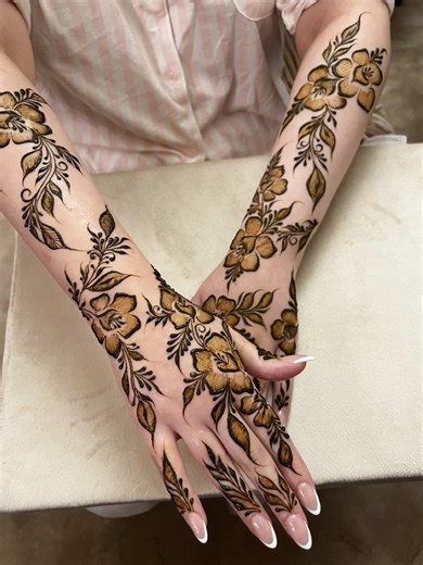 Khaleeji henna 💋 ما شاء الله #khaleejihenna #londonkhaleejihennaartist #londonhennaartist #bridalhenna #حناء