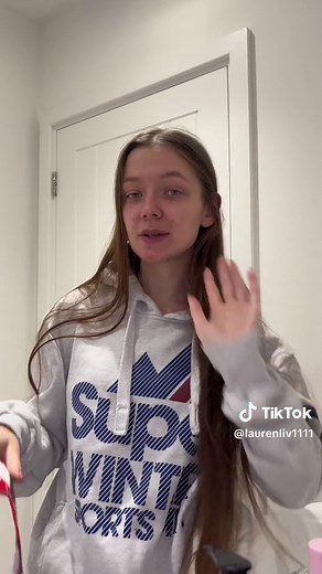 Colgate Max White Purple Reveal Review: Does It Work? 🤔