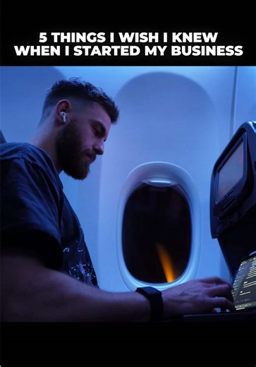 5 simple things I wish I knew when I stated my first business 🚀 1. Be naive 2. It won’t be an overnight success 3. It’ll be lonely 4. Quitting is the only failure 5. Enjoy the stimulant addiction