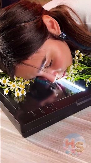 Scanner + Blumen + Gesicht = Unerwartete Kunst 🌺✨