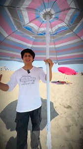 ☀️ Más sombra, más comodidad La sombrilla de playa Rio Beach Multi XL (213 cm) te ofrece amplia cobertura, protección UV y un diseño resistente, ideal para disfrutar la playa sin preocuparte por el sol 🏖️🏕️ 📍 Disponible en equipak.pe 📲 Escríbenos al 992 084 549 📌 Av. Petit Thouars 5250, Miraflores #RioBeach #SombrillaPlaya #ProtecciónUV #OutdoorLife #Equipak #Playa #Camping #Verano | Equipak