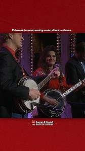 Definitely signing up for banjo lessons with #mikesnider and #wandavick 🪕 #musiccitytonight #watchheartland #performace #classiccountry #livemusic #tv | The Heartland Network
