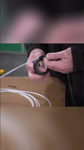 How to use a cable pulling guide correctly, step by step 🔌💡 | Bricoelige.com