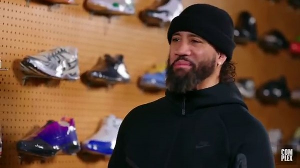 WWE Superstar Jey Uso Goes Sneaker Shopping With Complex