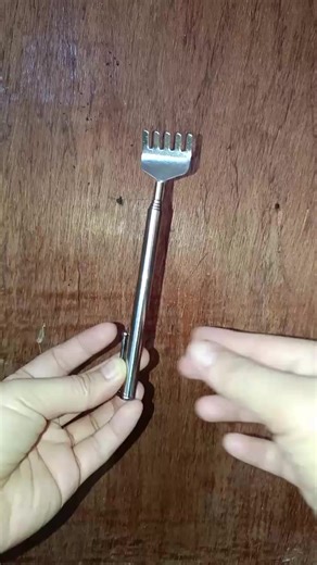 Affordable Adjustable Retractable Back Scratcher