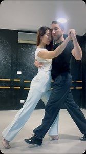 1.5K views · 657 reactions | Demo de la clase 殺 . #tango #tangoargentino #танго #Τάνγκο #探戈 #տանգո #タンゴ #탕고 #improvisacion | Lulu Qin | Facebook