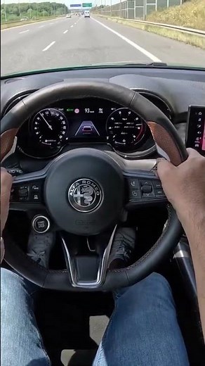 2025 Alfa Romeo Tonale 1.5 Hybrid 160 HP DCT7 Acceleration Test (0-100 km/h)