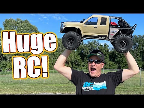 MONSTER RC Crawler! Axial SCX6 Trail Honcho Truck