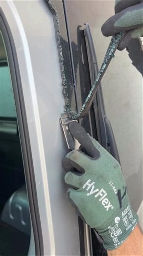 Professional Automotive Windshield Removal Process | Safe Auto Glass Replacement Technique