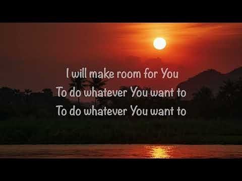 Meredith Andrews (feat. Sarah Reeves & Chris McClarney) - Make Room (with lyrics)(2022)