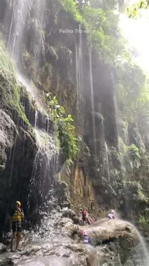 Green Canyon Pangandaran 🌿 Surga Tersembunyi yang Wajib Kamu Jelajahi!