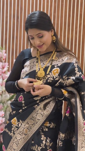 95 reactions · 4 comments | 1 gram gold jewellery from @india.ndesicollection . . #smritianand23 #trendingreels #reelkarofeelkaro #trendingsongs #jewellery #jewelrydesign | Smritianand | Facebook