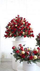 65 reactions | Festive flowers for the heart of your home  #flowersae #dubaiflowers #dubaichristmas #dubailife | Flowers.ae | Facebook
