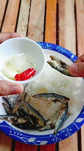 ROSEVILL IN THE COUNTRYSIDE SHE'S EATING LIKE THIS // ROSEVILL THE DORA EXPLORER #asmr #viral #views