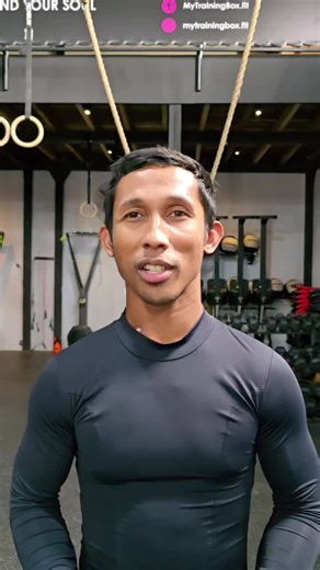 𝕄𝕪𝕋𝕣𝕒𝕚𝕟𝕚𝕟𝕘𝔹𝕠𝕩.𝕗𝕚𝕥 on Instagram: "Venez vous entraîner avec un vrai coach de haut niveau. 🔥 @eric_herman_mad_0ly, formé par la Fédération Malgache, enrichi par des stages en Chine et bientôt certifié en Suisse (PAISAC). Un expert des techniques, coach à MyTrainingBox 🗿 #Antananarivo #Coach #SalleDeSport #Gym #MyTrainingBox"