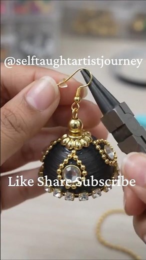 Handmade Earrings with Quilling paper #selftaughtartistjourney #diy #earrings #quillingjewellery