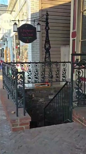 A Nightmare In New Hope, Collection Of Horror Movie Props #travel #horrormovies #filmprops