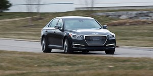 2018 Genesis G90 5.0L V-8 AWD