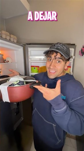 Congelé el balon de mi primo (BROMA EPICA)😱😰😭😵‍💫