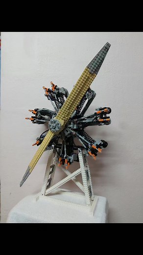 Ultimate LEGO Technic 7 cylinder Radial engine #legomodel #AmaZing #legoleaks #legodesigner #kits #miniengines #plastic #camtimingcorrect #Mechanical #look #OMG #prattandwhitney #art #artist #LegoKits #legoengineer #model #beautiful #whowantsin #letsgo #radialengine #amazingvideo | Ronald Tewes