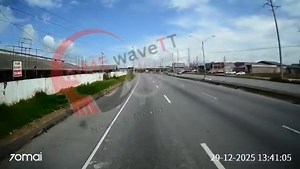 Police vs Truck Driver🚚 https://whatsapp.com/channel/0029Va9M56905MUWVN1HtJ3L | Crime Wave TT News & Media 1