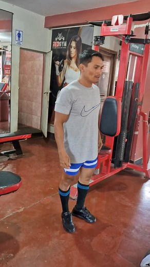 Vengan a nuestras instalacion y te enseñaremos las posiciones correcta para ejecutar los ejercicios Visitanls 🥳🫡 Info: 942756464 - 915155876 | RED GYM- Pucallpa city