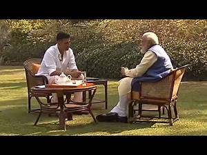 Akshay kumar asks question about PM Modi's beard and dressing style | Oneindia News
