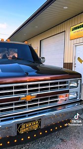 159K views · 5.9K reactions | Check out this Clean Single Cab Dually Squarebody called the Root Beer Special and Powered by a 454 Big Block. Follow @amxlowhorn | Light Em Up Photography | Facebook
