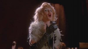 391K views · 11K reactions | Relembre Elsa Mars (Jessica Lange) cantando Lana Del Rey no Halloween, em #AHSFreakShow.  | American Horror Story Brasil | Facebook