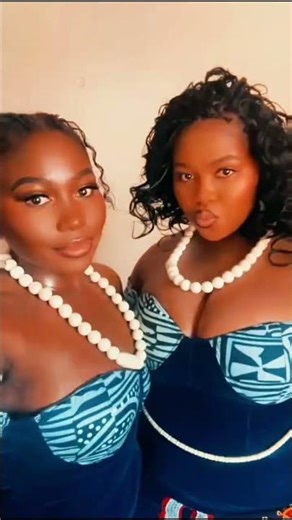 My bridesmaids and I having fun at my wedding 💃 #bridesmaids #traditionalwedding #weddingfun