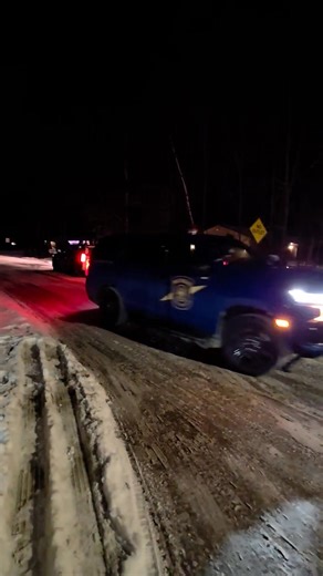 🚨Barricaded situation🚨 N Arbutus Ct, Larkin Township, MI On scene Michigan state police, Michigan state police k9, michigan state police emergency support team(swat), Michigan state bomb squad, two Michigan State police armored bearcats, Midland police. | Breaking News 989