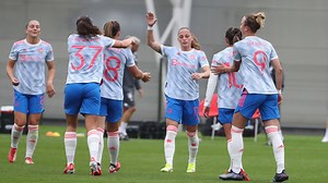 43K views · 5.5K reactions | ⚽️ Martha Thomas ⚽️ Kirsty Hanson Time to enjoy both goals from Saturday's friendly win! ✌️ | Manchester United Women | Facebook