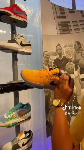 BGC High Street #bonifacioglobalcity #bgc #samyponz #samuelponsica #traveltiktok #capcut #bonifaciohighstreet #manilayf #longervideos #longervideosontiktok @Samuel Ponsica